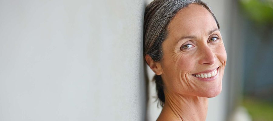wd8355int_november-webinar_women-and-dry-mouth_2000x1047